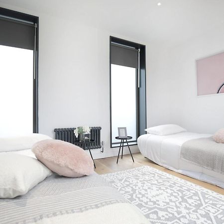 Stunning Luxury Townhouse In Centre Of แมนเชสเตอร์ ภายนอก รูปภาพ