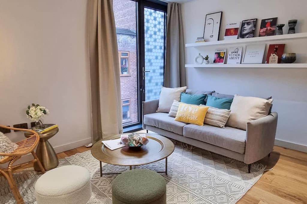 Stunning Luxury Townhouse In Centre Of แมนเชสเตอร์ ภายนอก รูปภาพ