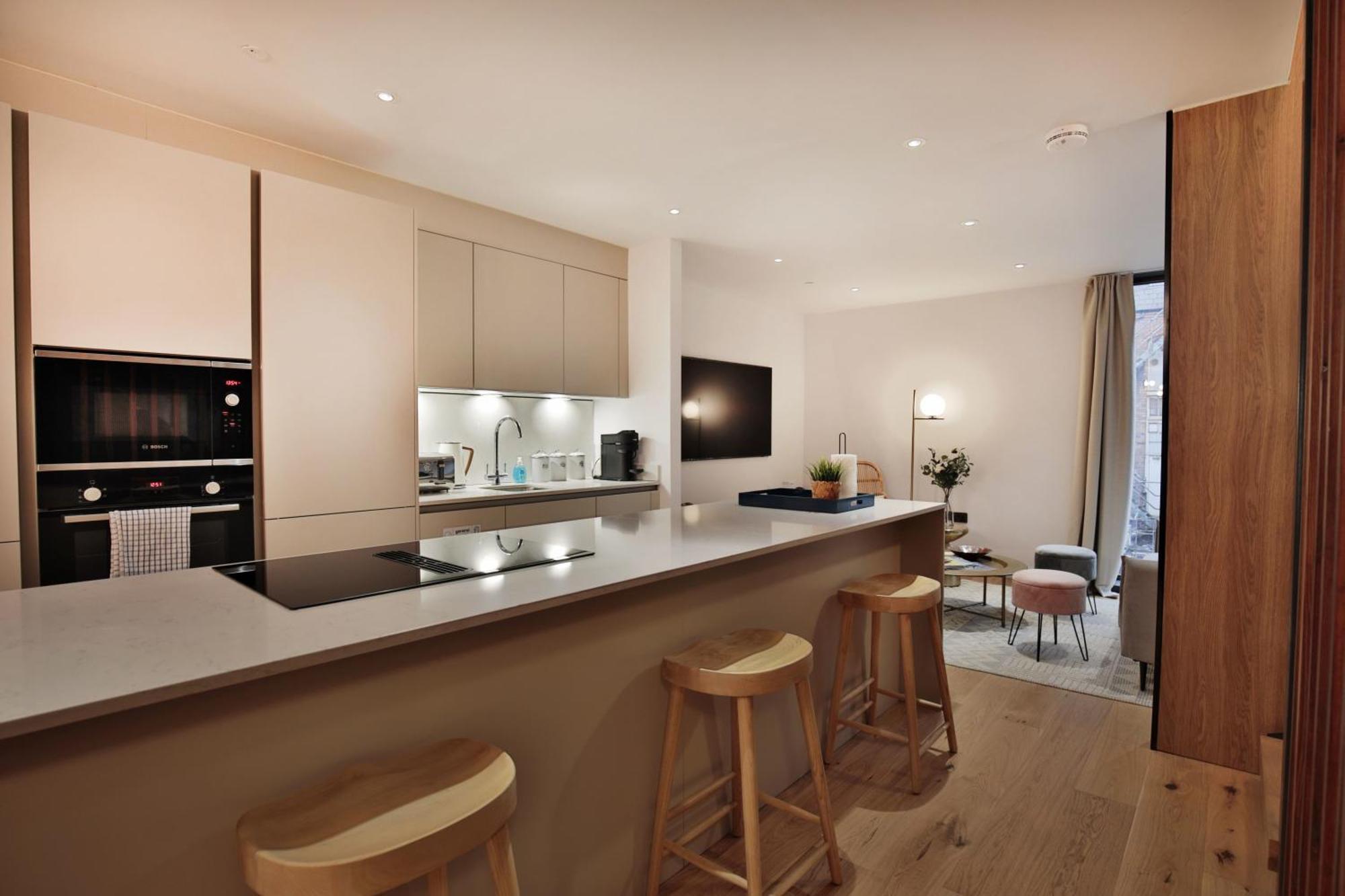 Stunning Luxury Townhouse In Centre Of แมนเชสเตอร์ ภายนอก รูปภาพ