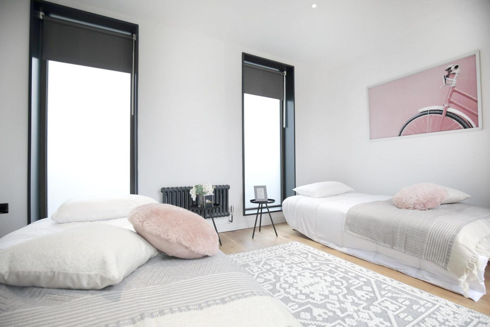 Stunning Luxury Townhouse In Centre Of แมนเชสเตอร์ ภายนอก รูปภาพ