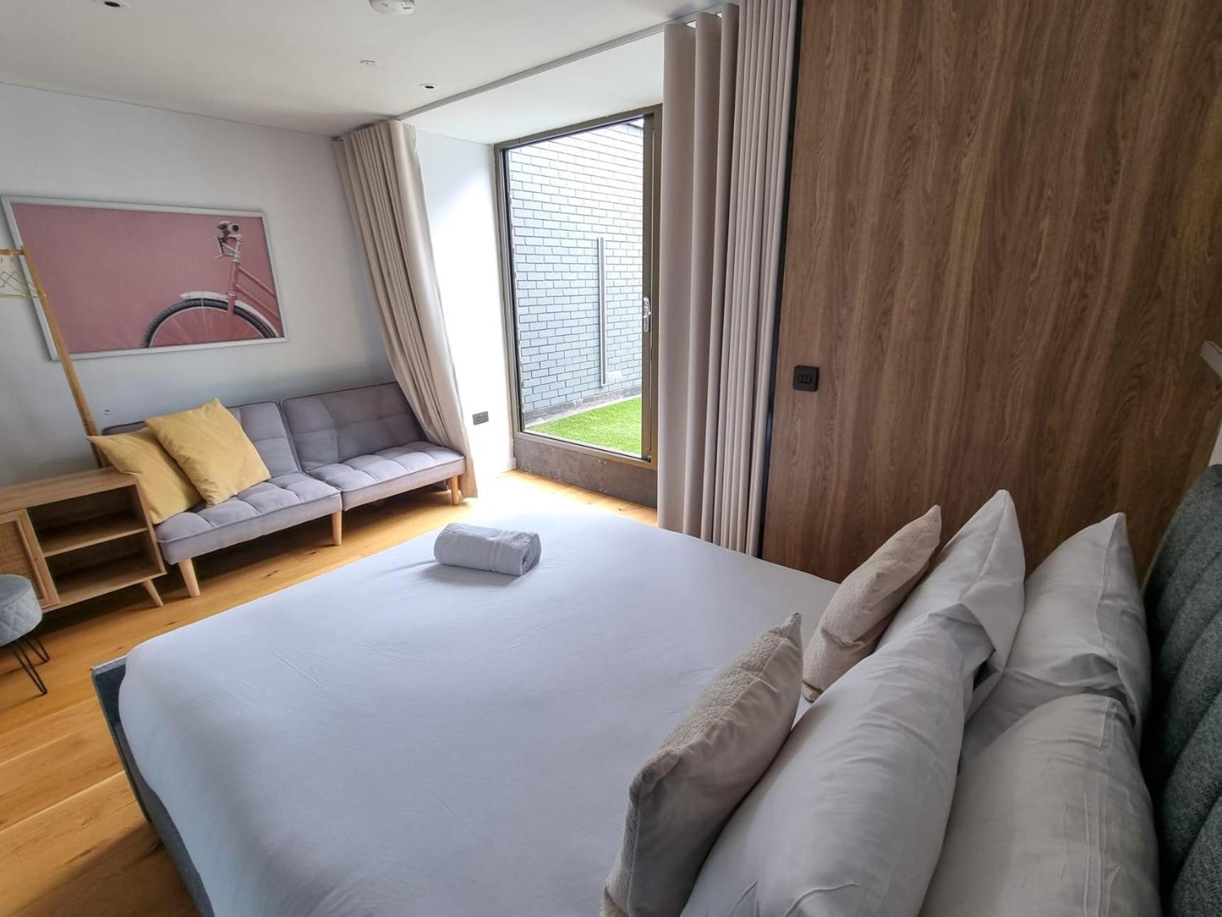 Stunning Luxury Townhouse In Centre Of แมนเชสเตอร์ ภายนอก รูปภาพ